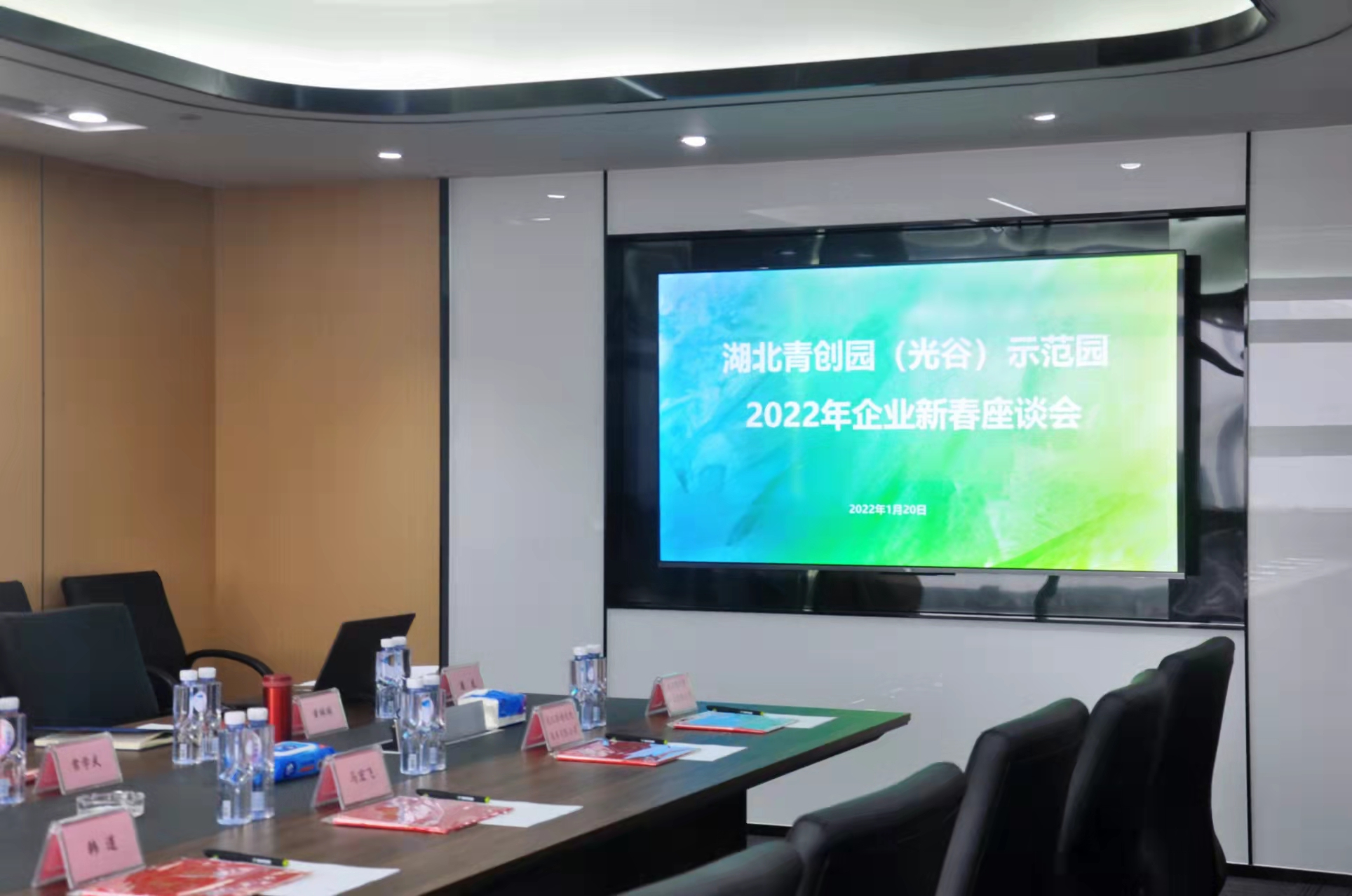 134911114.jpg 134911114.jpg