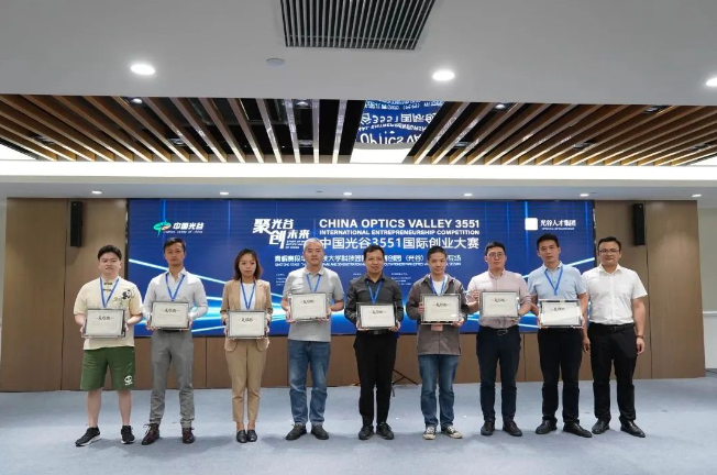 151916644.png 151916644.png